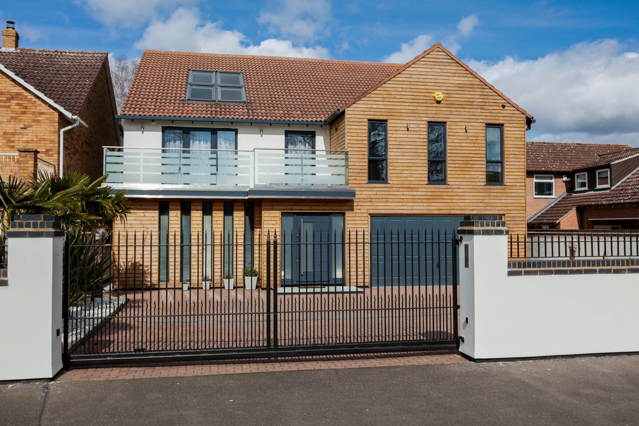 A contemporary coastal home of the style let in Clevedon